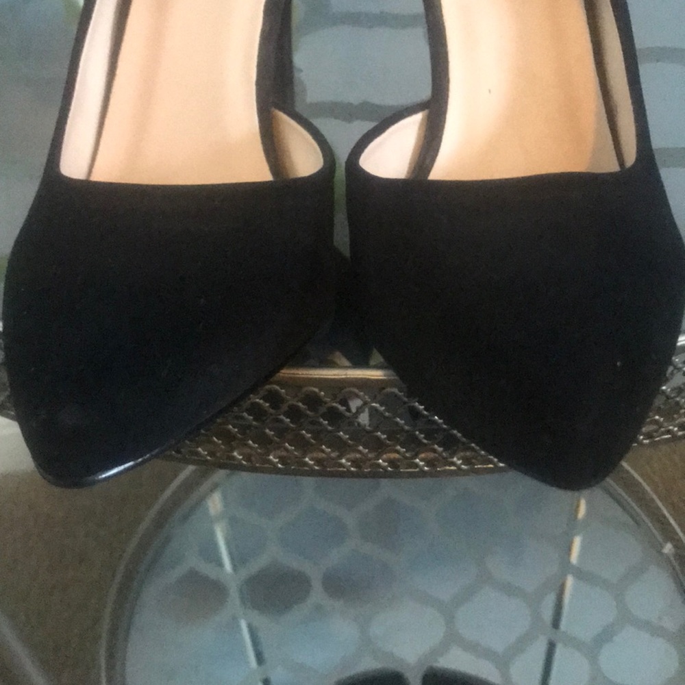 Shoes - Picture 2 of 3